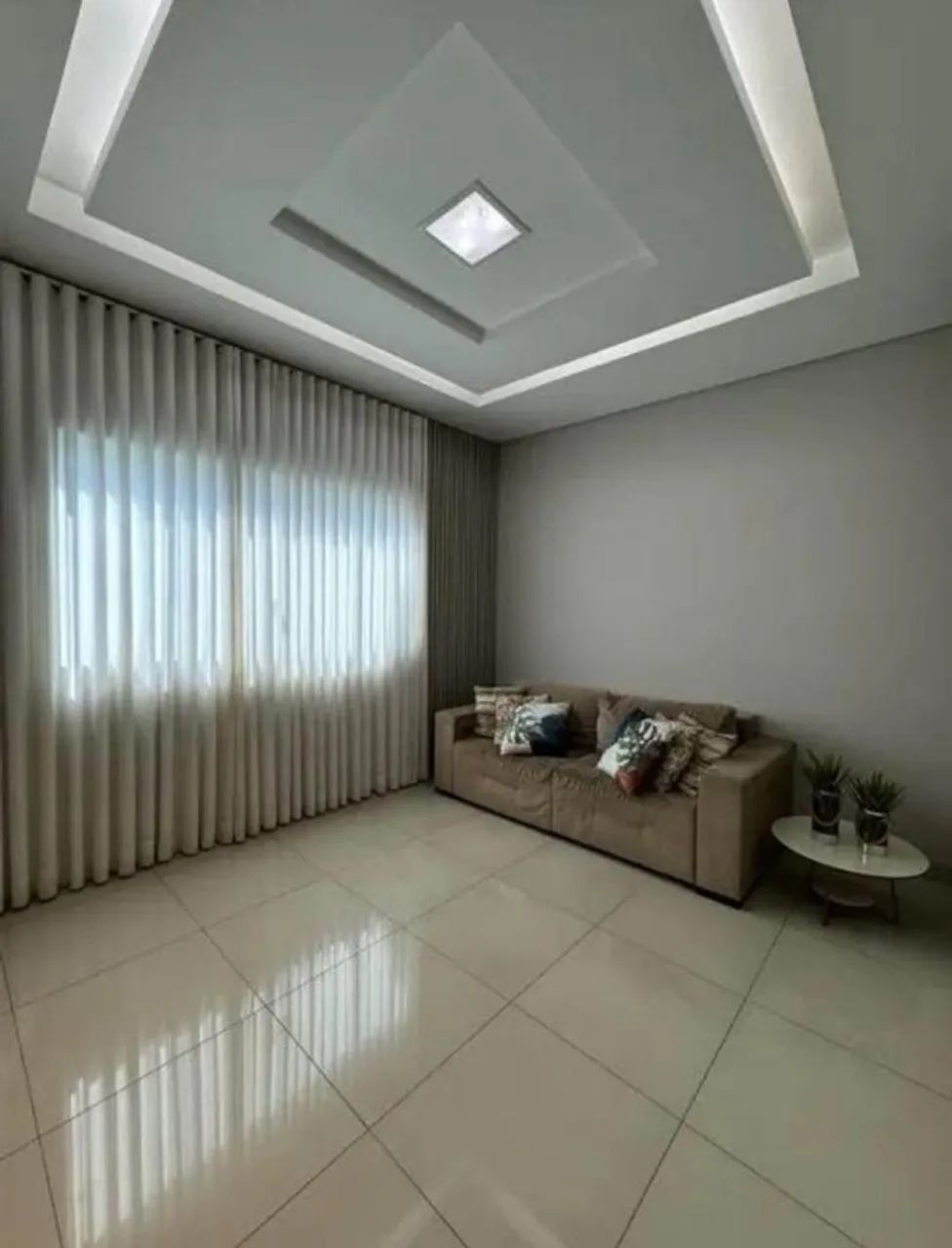 CASA A VENDA EM COTIA COM DUAS SUITES - Foto 2