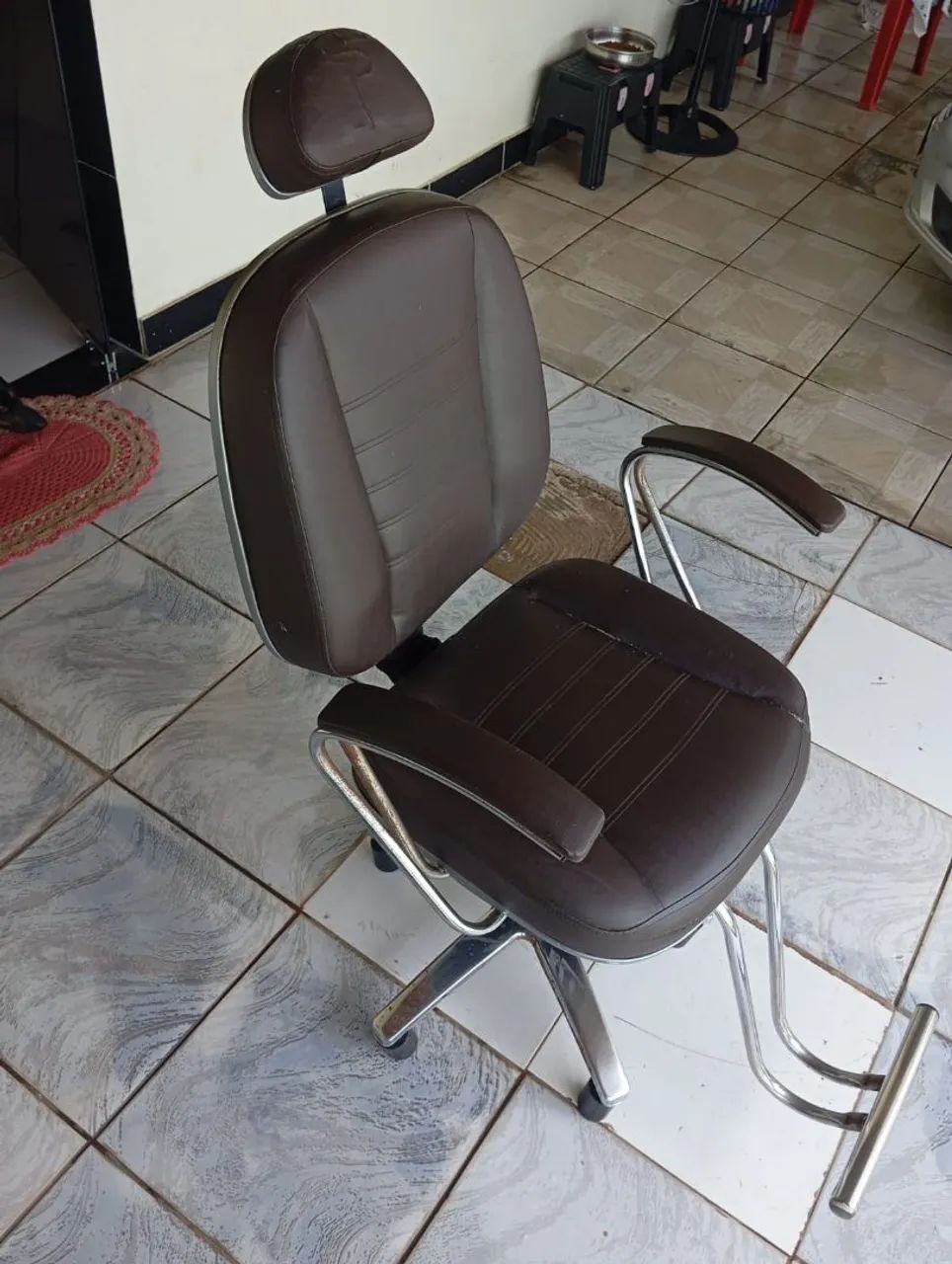 Cadeira de Barbeiro  R$ 600