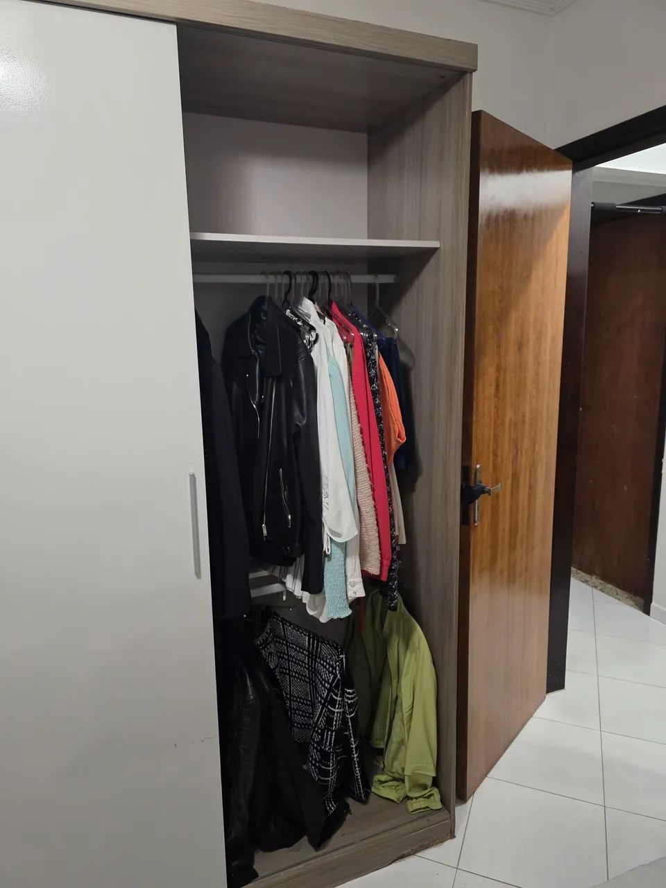 Doacao - Guarda Roupa Leia Anuncio - Foto 2