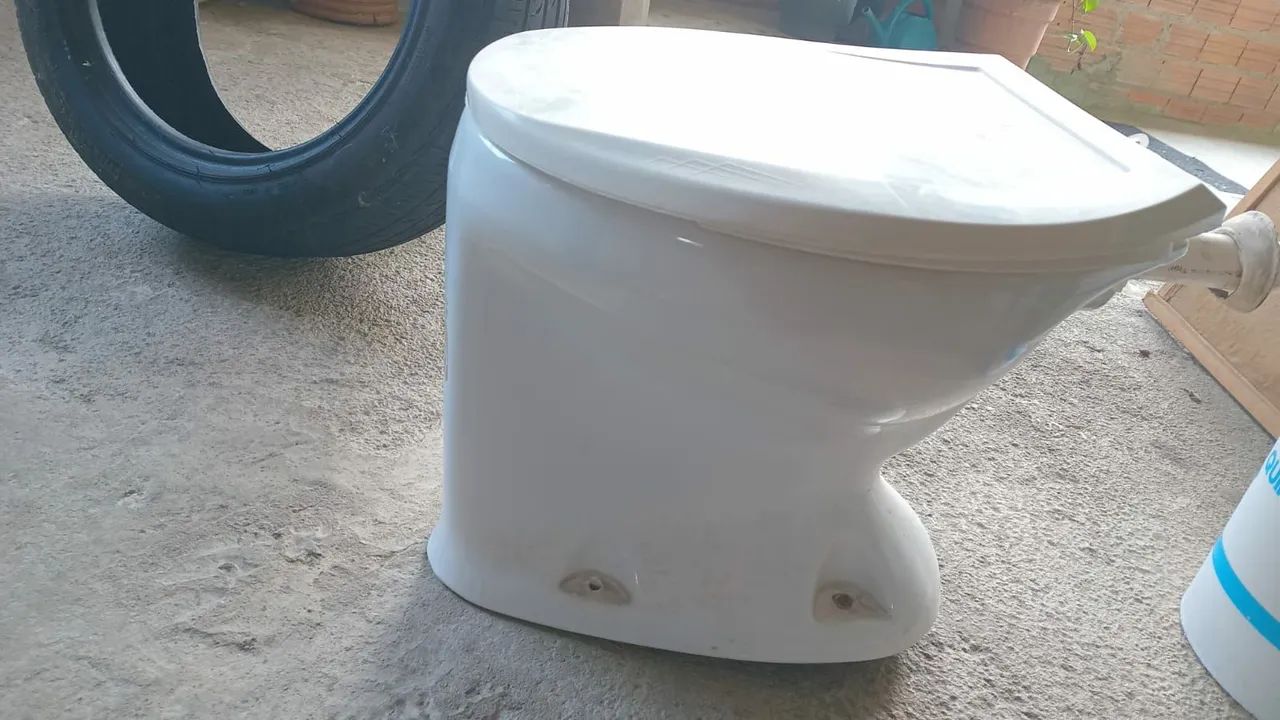 Vaso sanitario com acento 