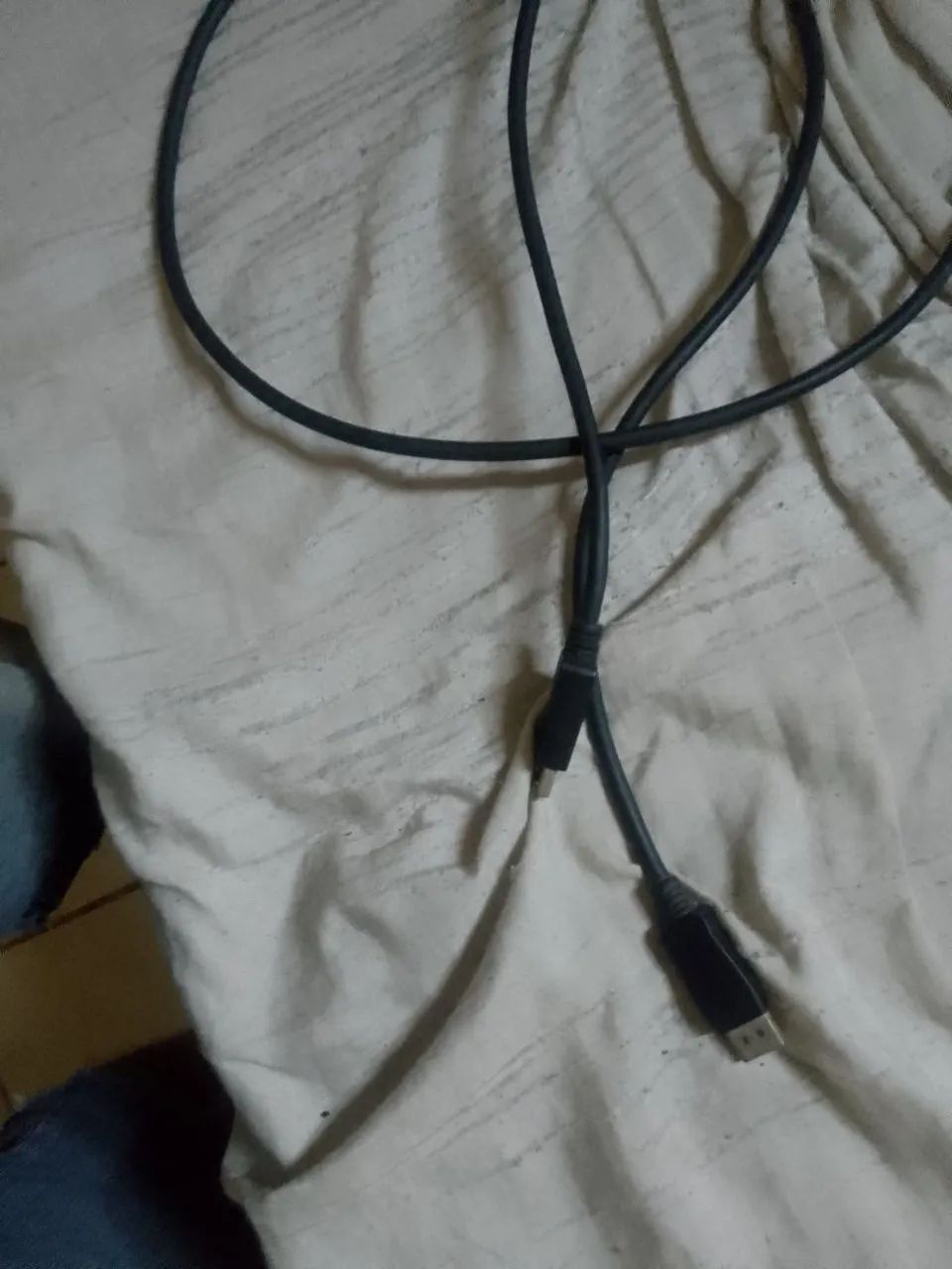 Cabo displayport (usado) - Foto 2