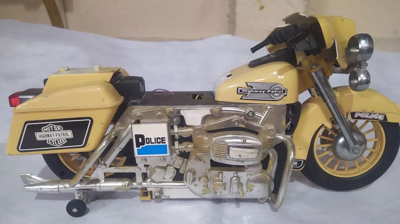 brinquedos antigos moto chips no estado - Foto 3