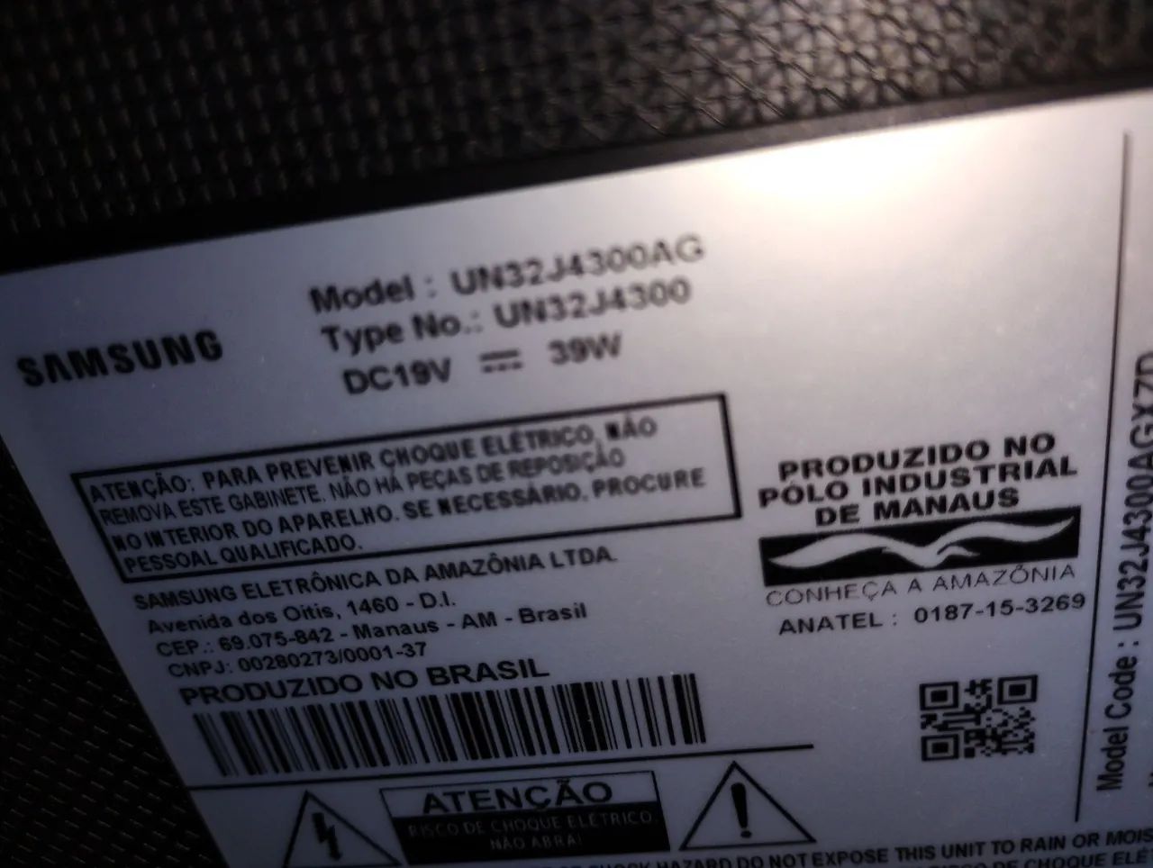 TV LED SMart Samsung 32 Polegadas Modelo UNJ4300AG defeito Tela trincada  - Foto 2