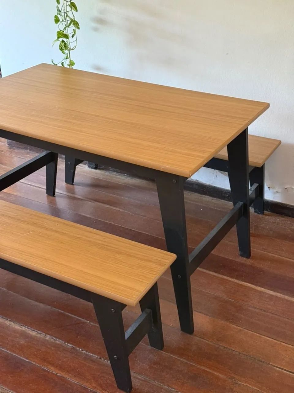 Mesa de Jantar com bancos - Foto 4