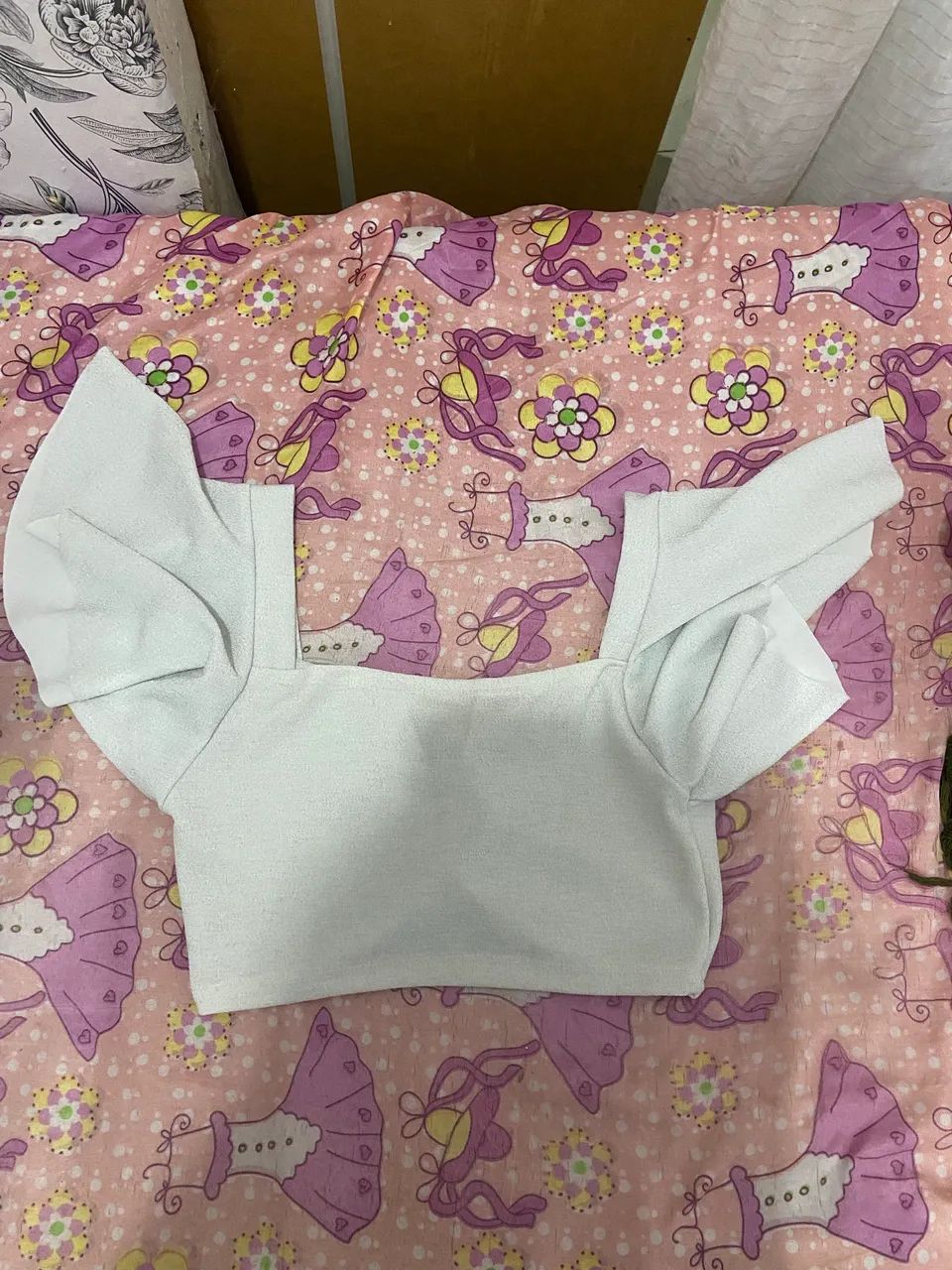 BLUSA BRANCA CURTA  - Foto 2