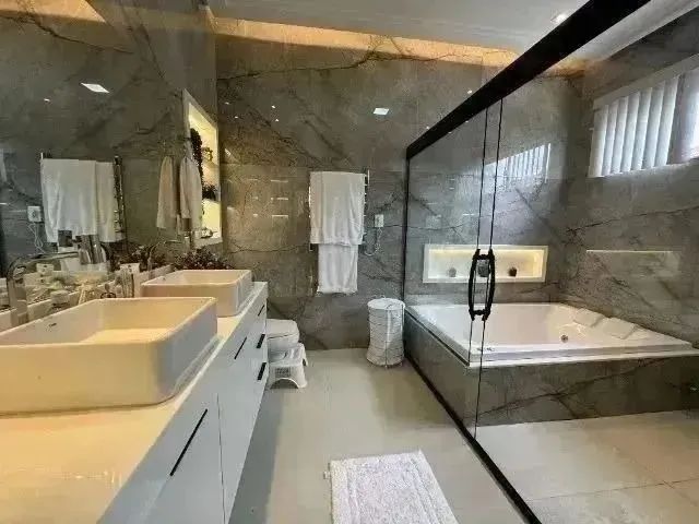 Casa Triplex Exclusiva no Cond. Firenze, 600m², 5 suítes e totalmente mobiliada - Foto 5