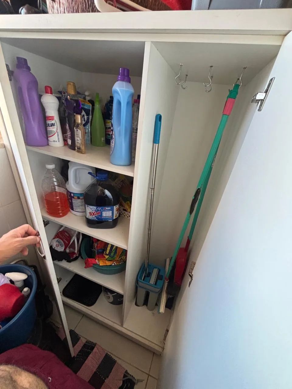 Vendo Sofá / Cabeceira / armários  (400$ cada) - Foto 5