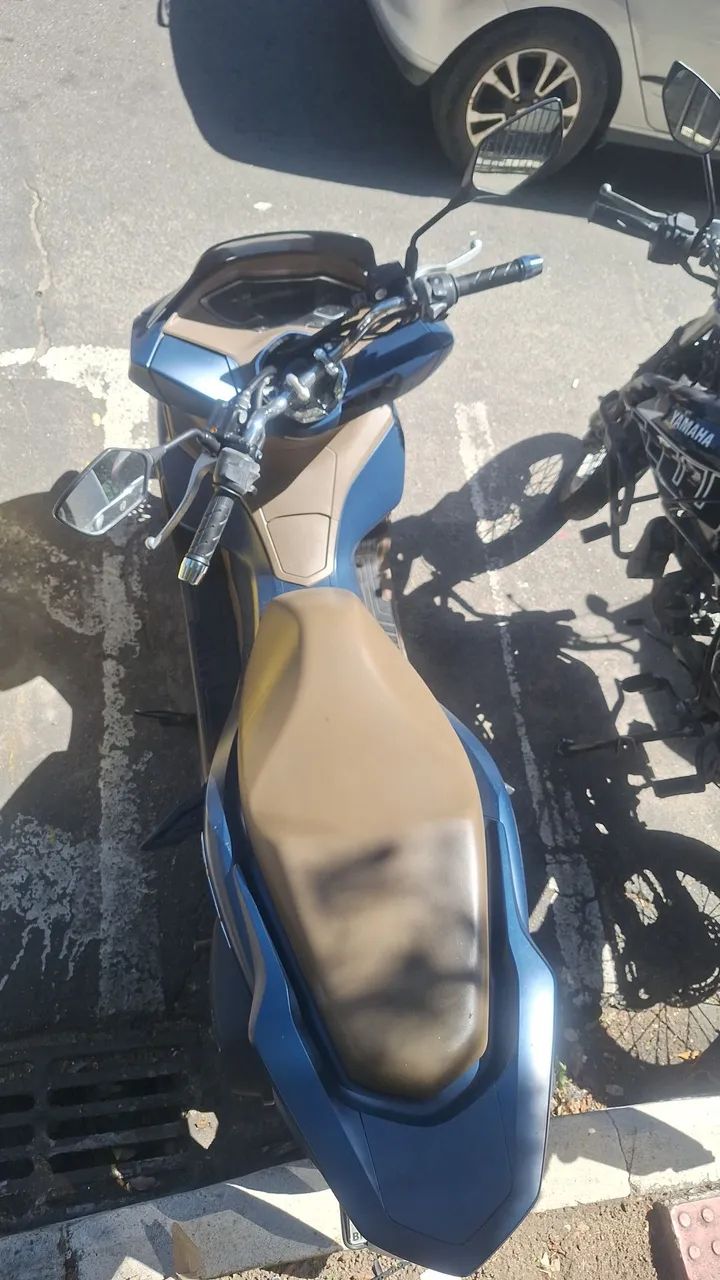 PCX DLX 2024 - Foto 4