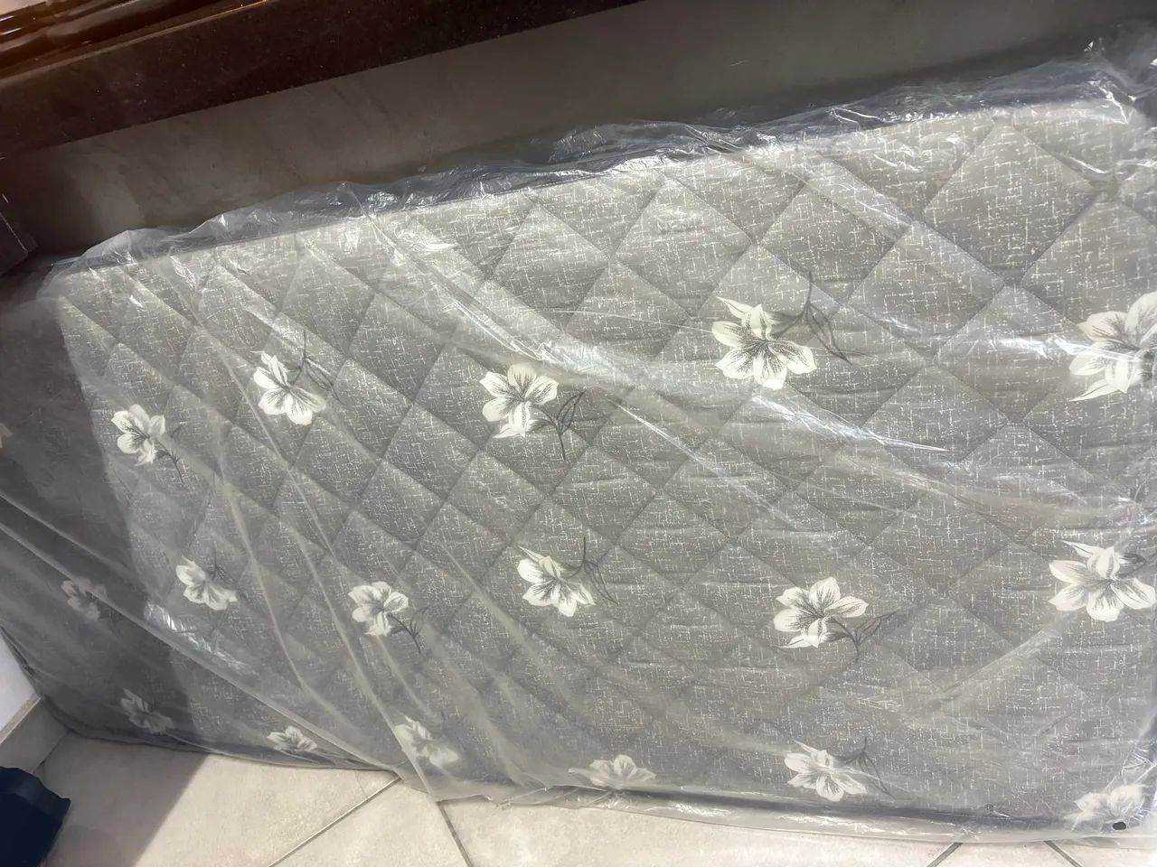 Vendo colchão solteiro d 33 