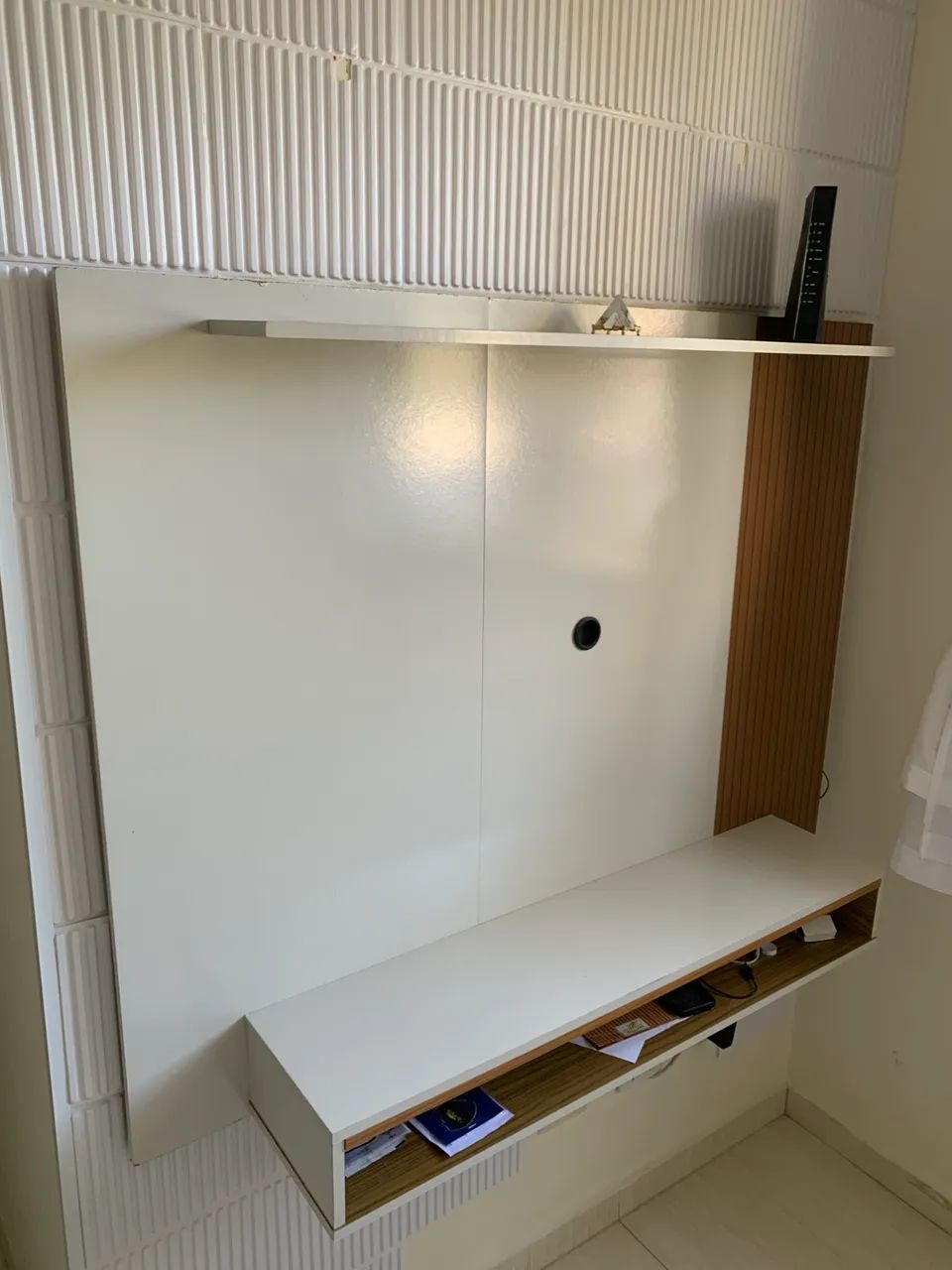 Painel para TV compacto e em ótimo estado  - Foto 2