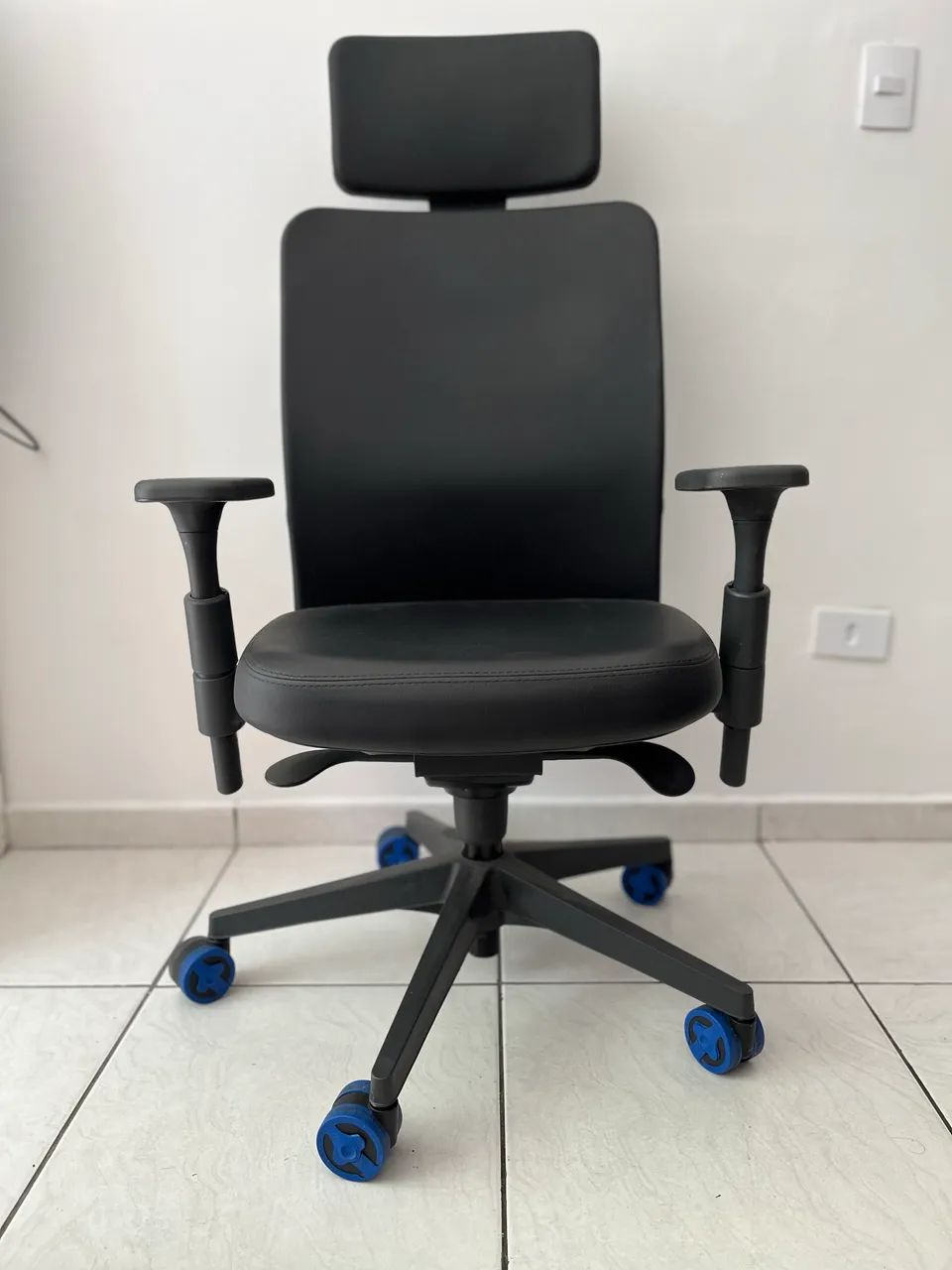 Cadeira Flexform Tecton All Black Unique - Foto 3