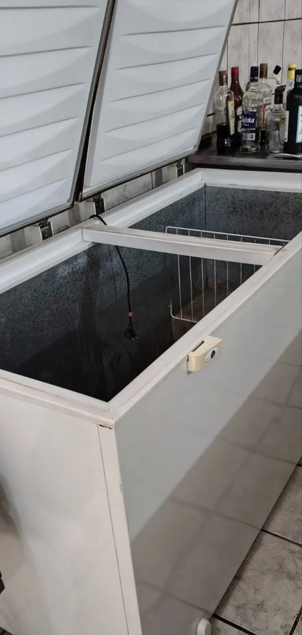 Freezer Electrolux vertical H500 com chave  - Foto 3