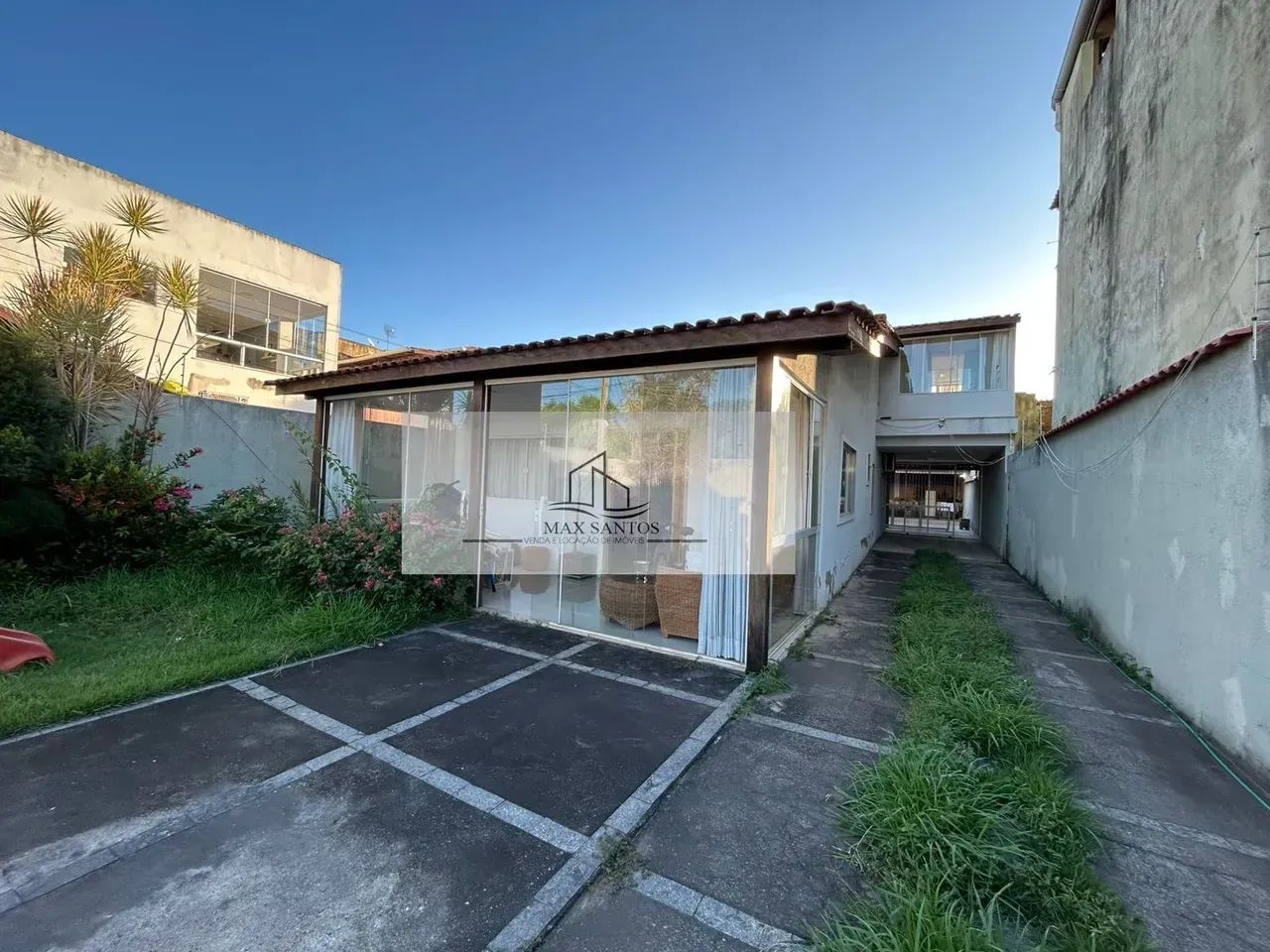 Ampla casa com 4 quartos sendo 1 suíte master com closet, área gourmet e piscina - Foto 4