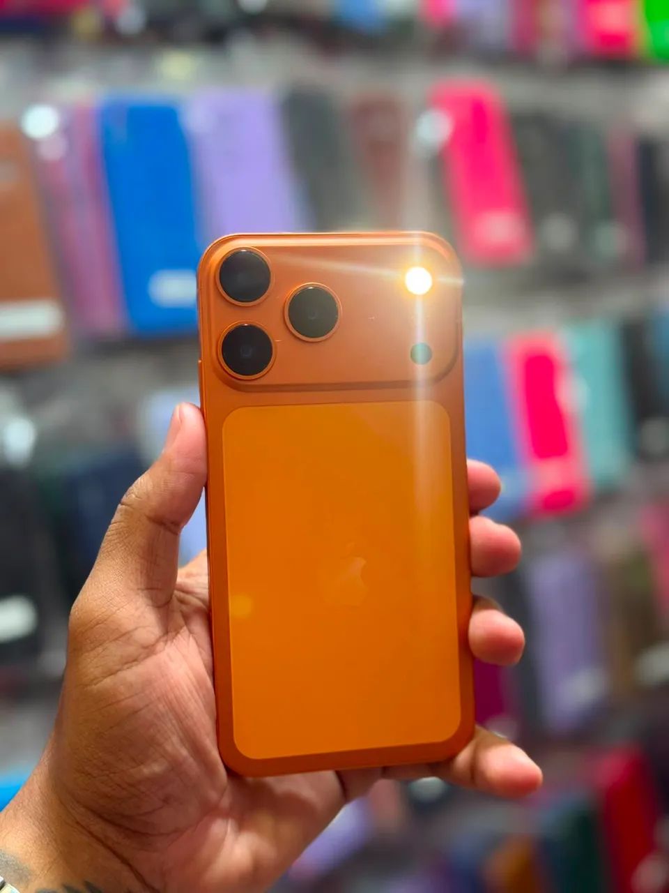 iPhone XR 256gb na carcaça do 17pro - Foto 2