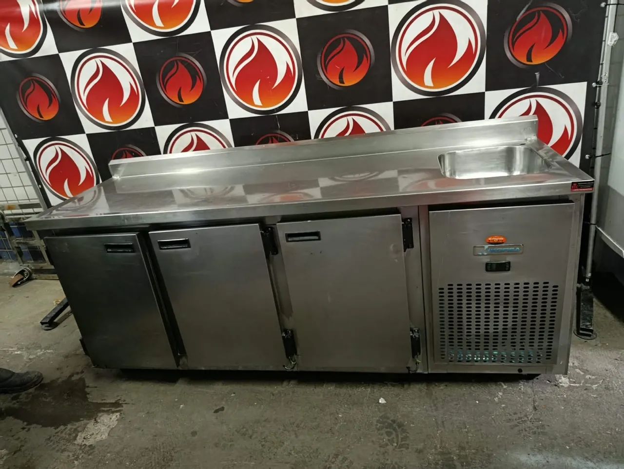 Balcão refrigerado Kofisa 