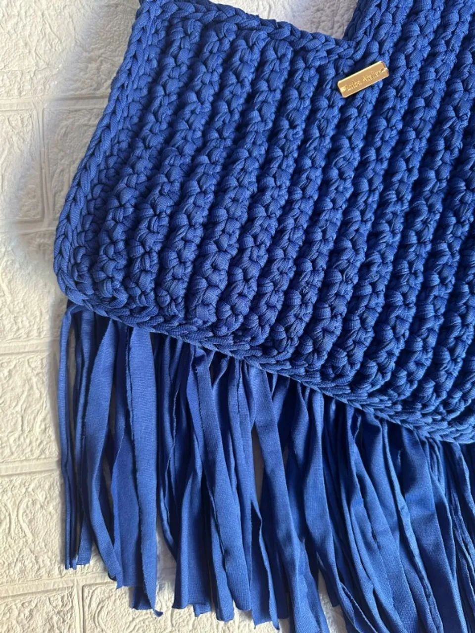 Bolsa Trançada Azul Royal com Franjas - Foto 3