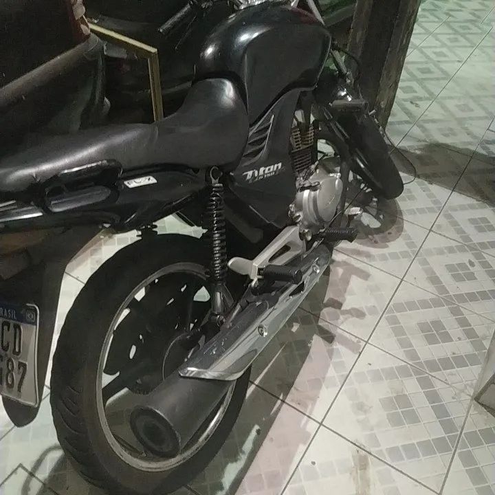 Titan ex  - Foto 4