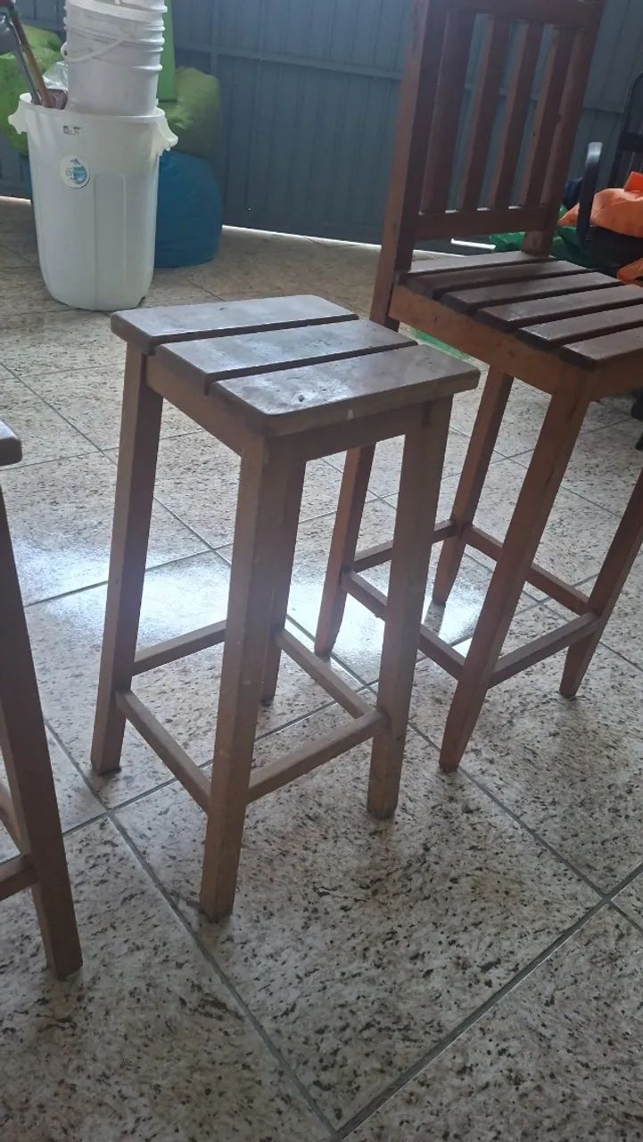 Jogo de Banquetas em Madeira - Foto 4