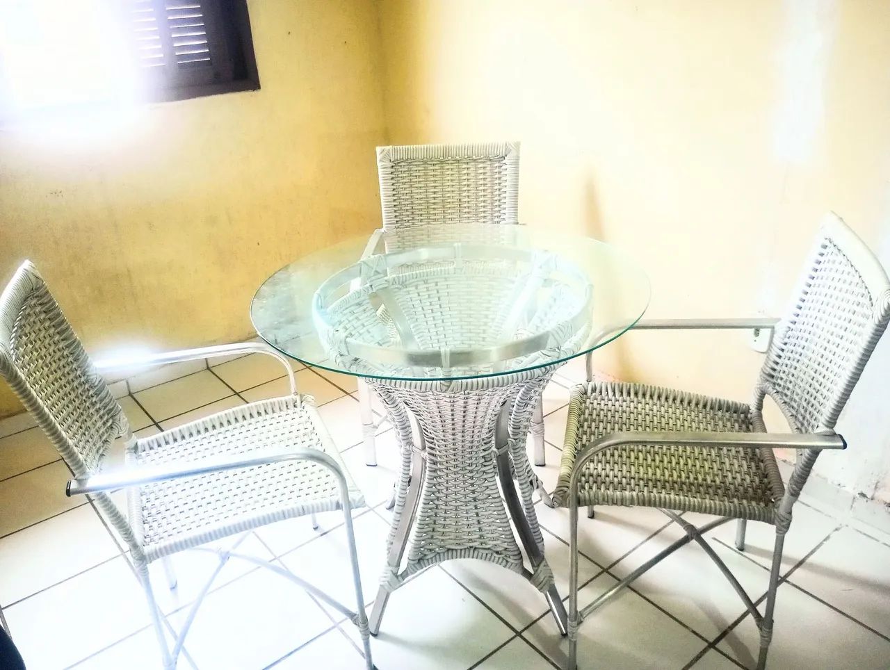 Conjunto de terraço em alumínio e veni 