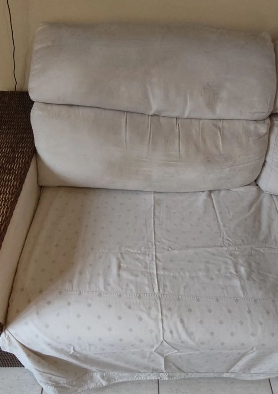 Sofá de dois lugares retrátil e reclinavel com braços em ratan - Foto 4