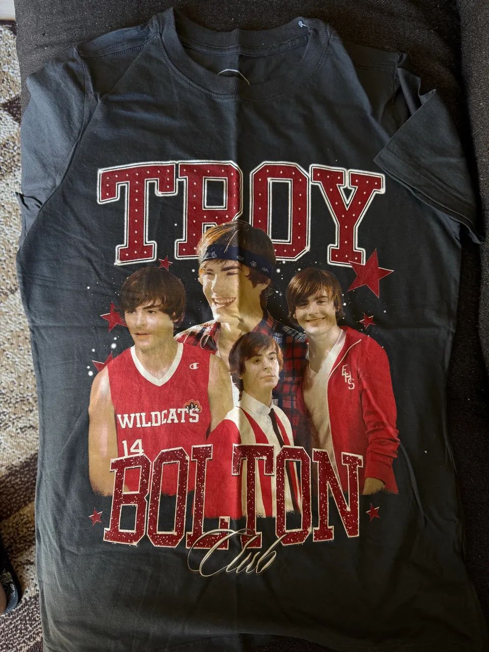 Camiseta troy high school musical Renner - nunca usada M