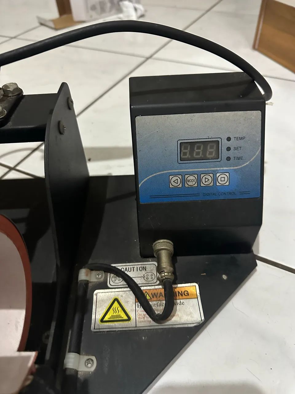 Prensa térmica para sublimação de canecas ou copos diversos