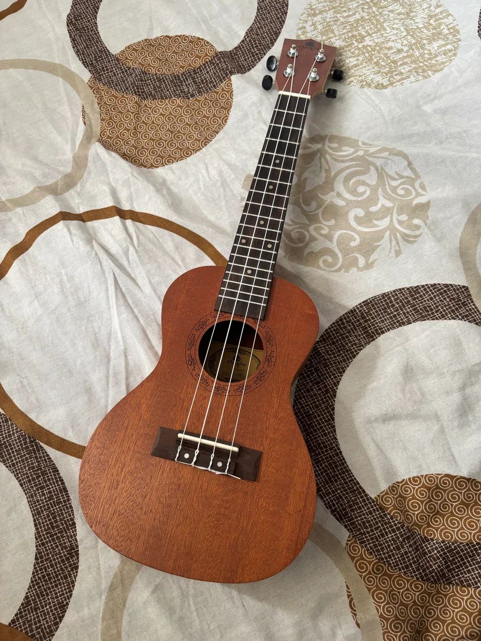 Ukulele com capa e contraste  - Foto 4