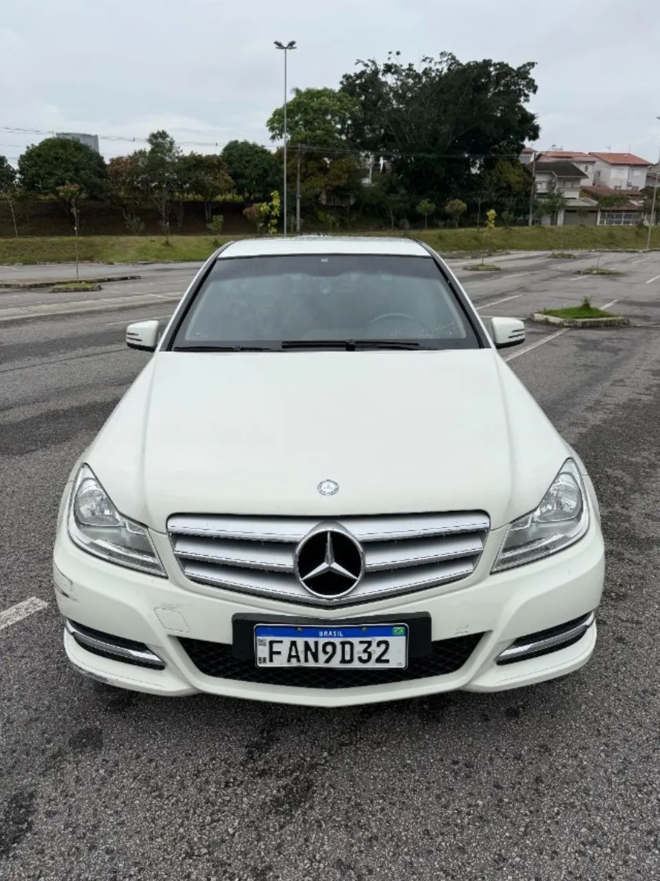 Mercedes-Benz C-180 CGI Classic 1.8 16V 156cv Aut. 2012