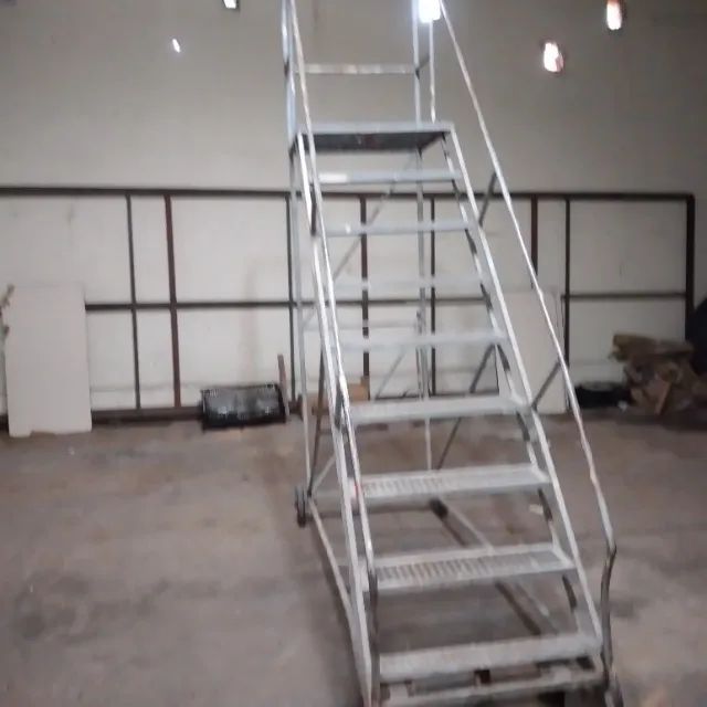 Escada plataforma 