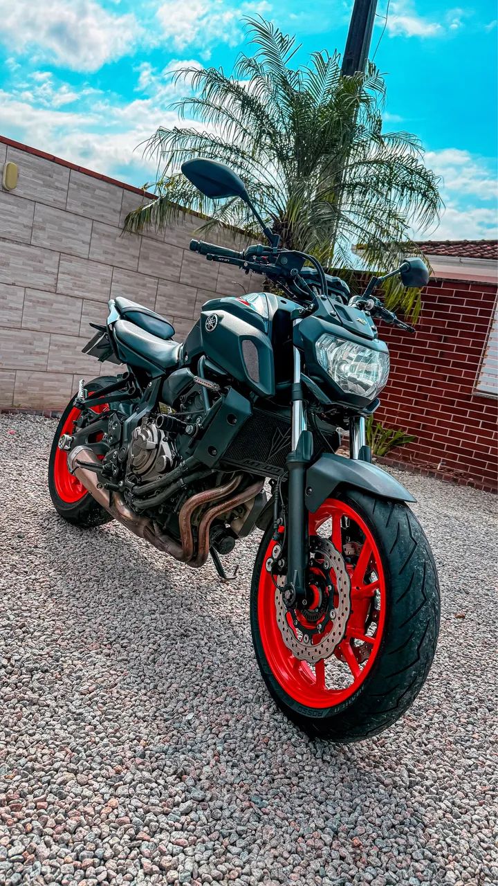 Yamaha Mt-07 - Com Acessórios