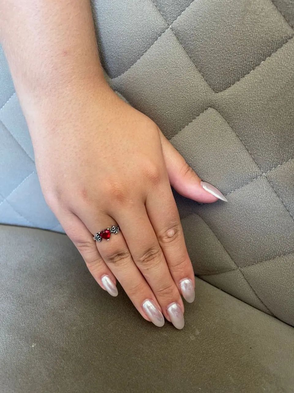 Anel feminino em prata 925 pedra vermelha 