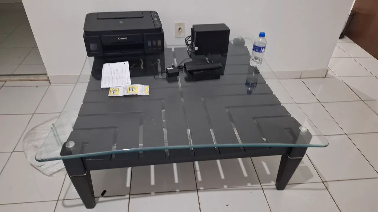 Mesa de centro. Madeiram RAIUGA