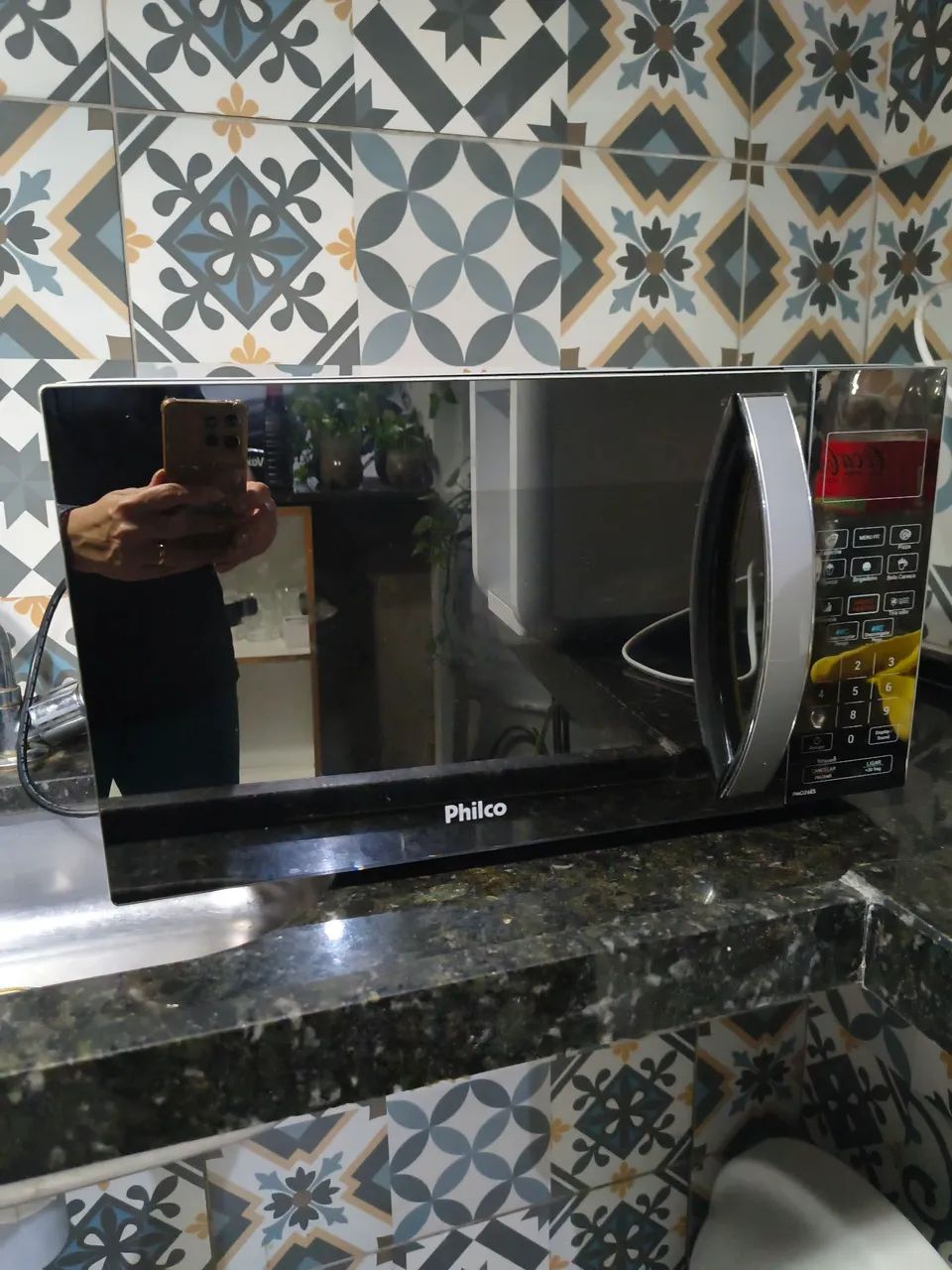 Vendo Microondas Philco PMO26ES