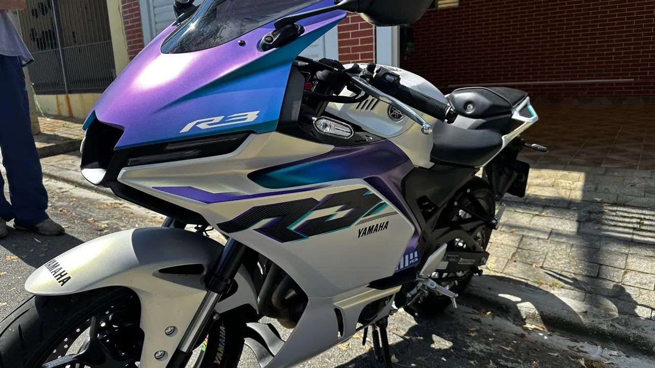 Yamaha R3 Conected