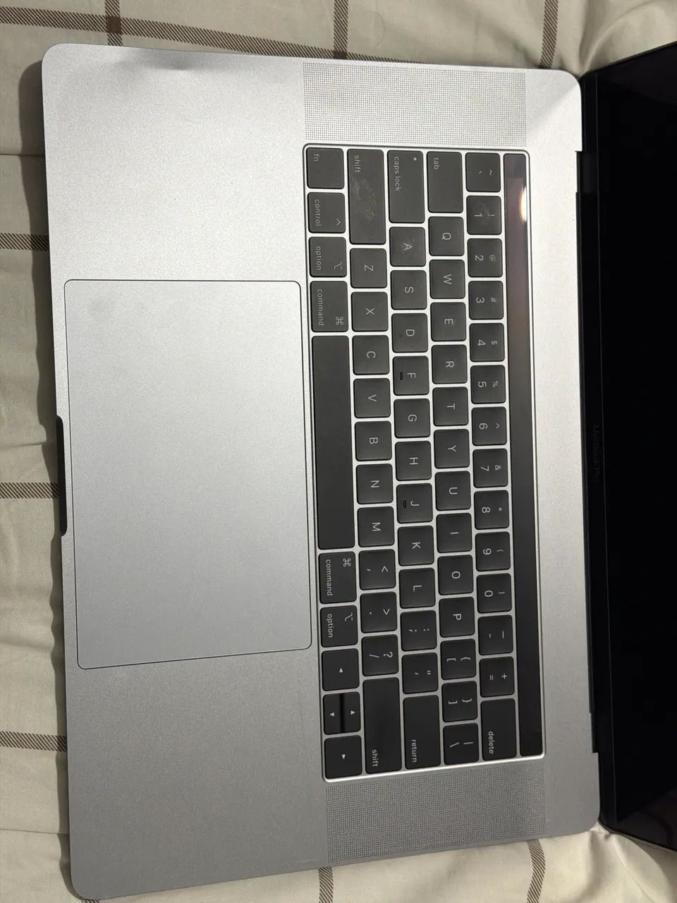Excelente MacBook Pro 2019 i9 16RAM 512SSD - Foto 4