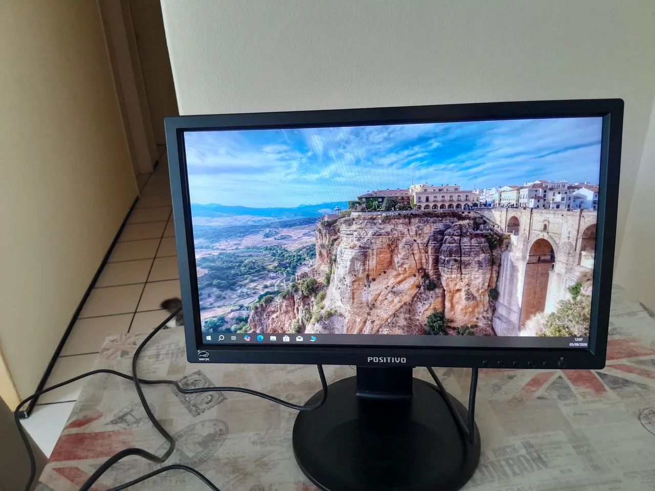 Monitor  20 Positivo $140  - Foto 5