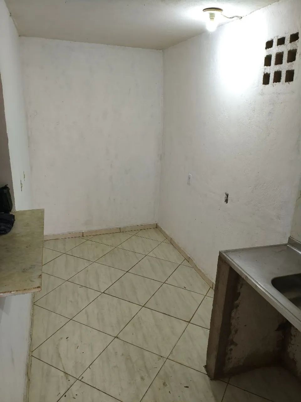 ALUGA-SE KITNET EM SANTA BARBARA  - Foto 2