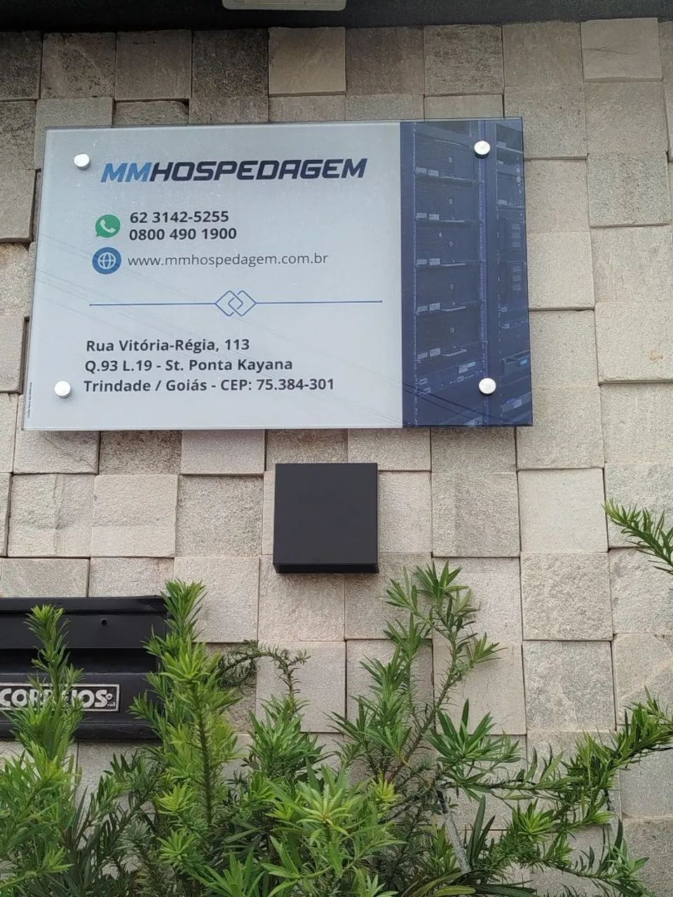 Placa comercial com logomarca CNPJ Endereço - Foto 4
