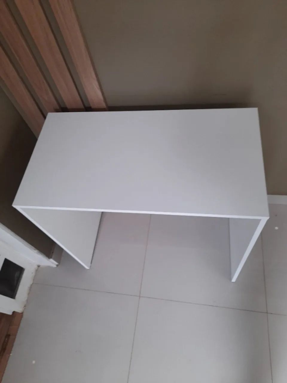 Mesa Prática para Estudar ou Trabalhar MDF - NOVA  - Foto 2