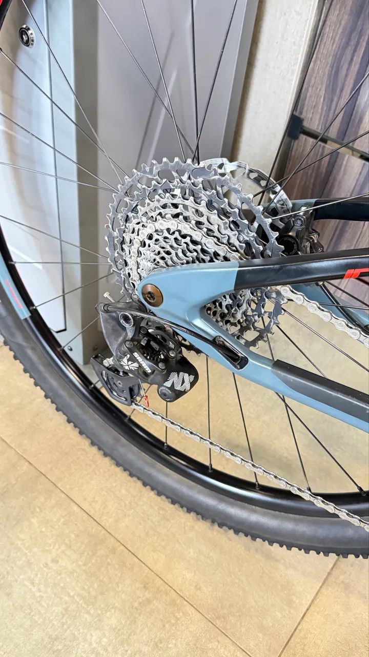 Bicicleta MTB Sense invictus  Full carbono 15,5  - Foto 4