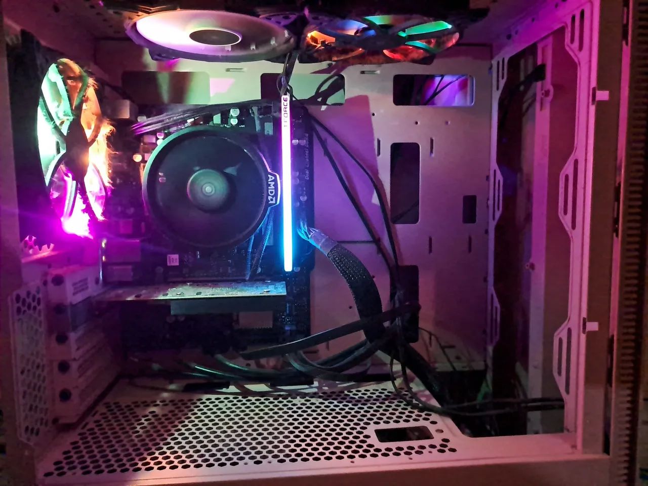 Placa de vídeo Geforce GT 1030 D4 2G - Foto 4