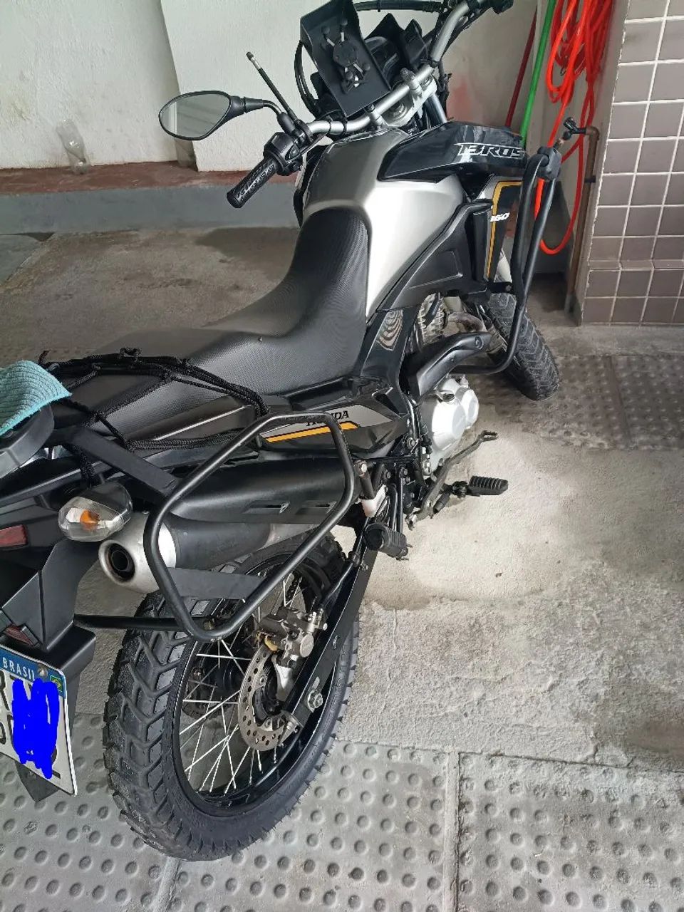 Moto de garagem.  - Foto 5