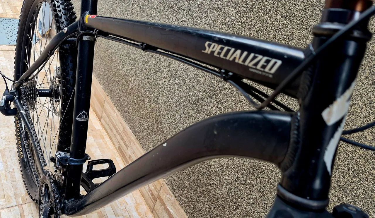 Bicicleta Specialized Aro 29 Shimano  - Foto 4