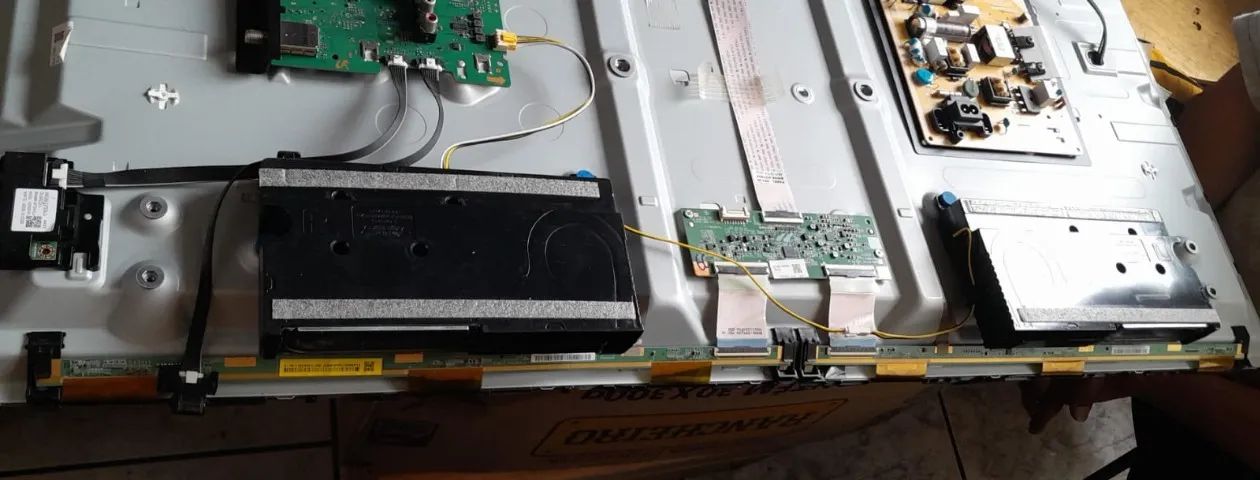 Alto Falante (Par) Smart TV Samsung 43 Polegadas - Modelo UN43T5300AG - Foto 2