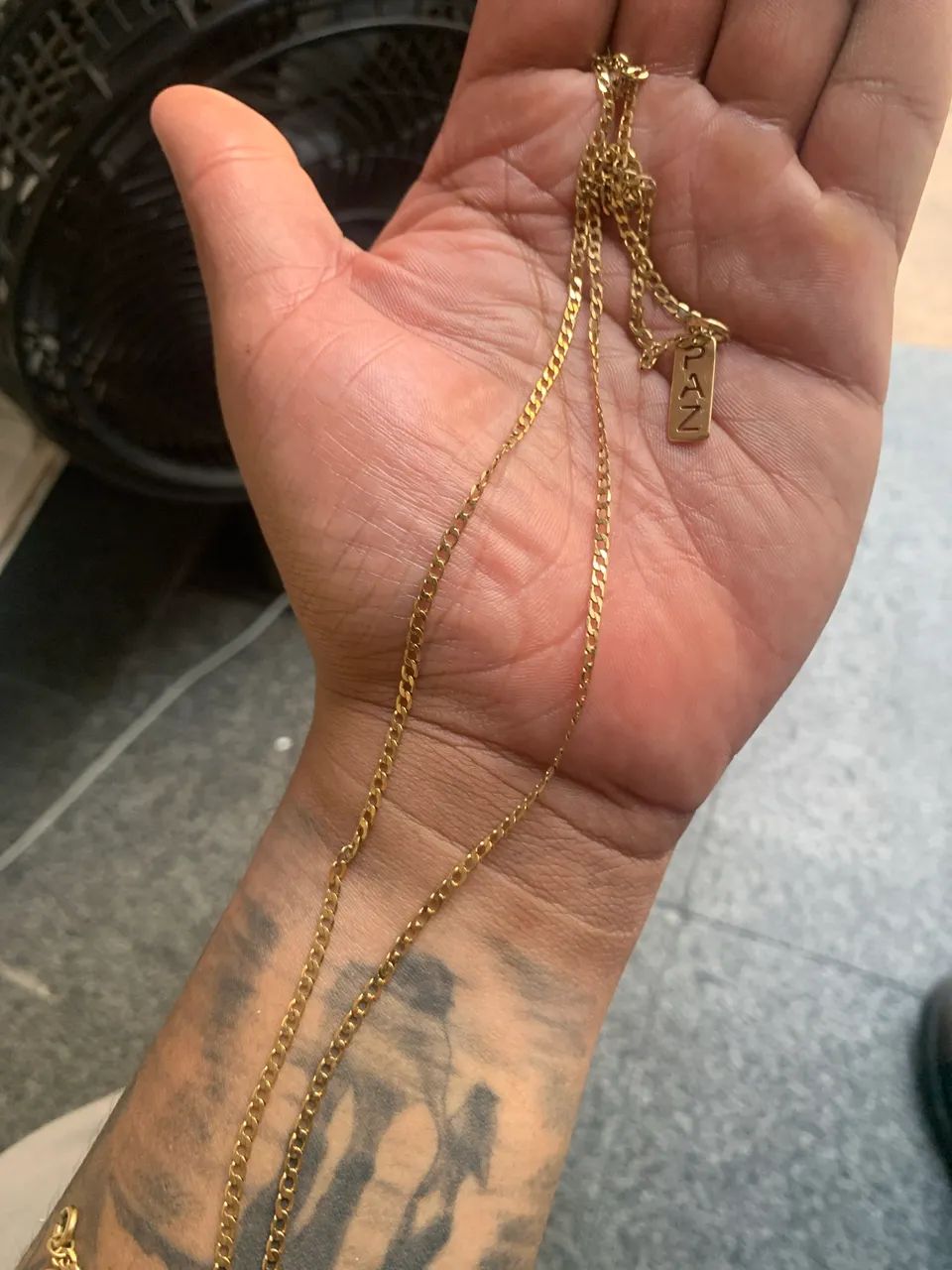 Corrente romanel 70 cm com pingente paz 