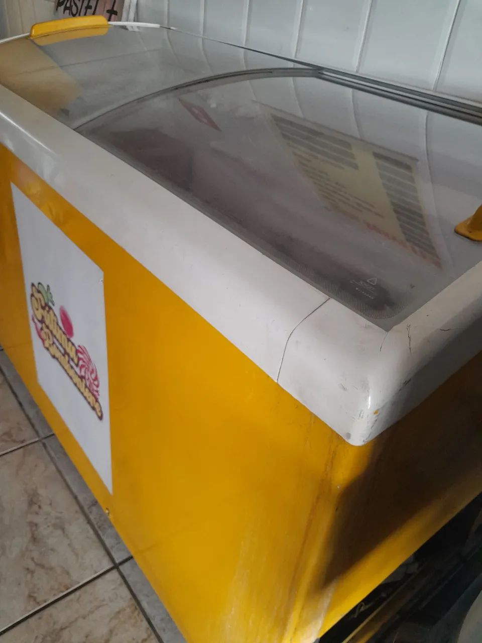 Freezer horizontal, 220 volts