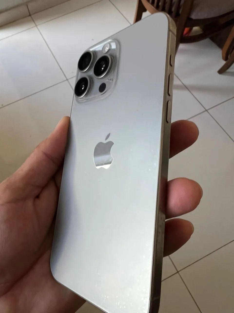 iPhone 15 Pro Max - Foto 2