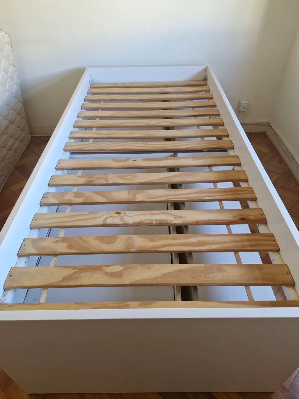 Cama de solteiro em ótimo estado - Foto 3