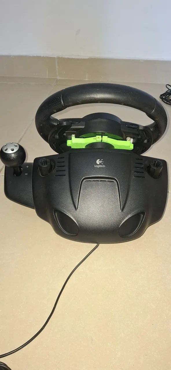 Volante Logitech Driving Force GT - Peças e Acessórios de Vídeo
