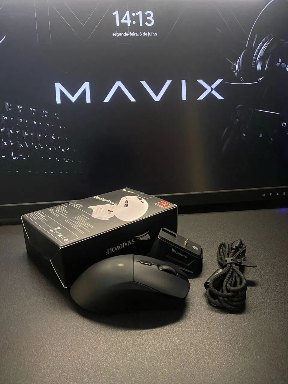 MOUSE SEM FIO M3 PRO SMAILWOLF SENSOR PAW3311 COM DOCK DE CARREGAMENTO 